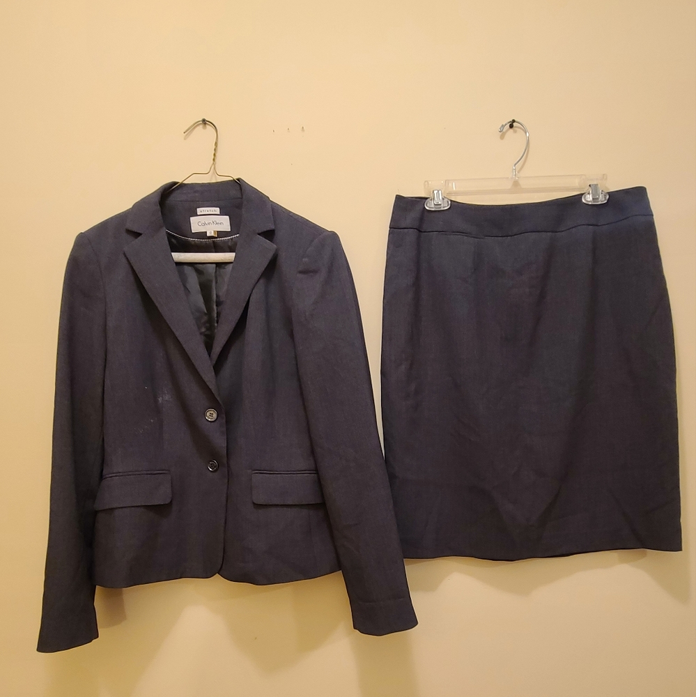 Calvin Klein skirt suit (2 piece) Charcoal gray